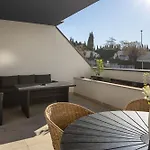 Vedran Apartment *